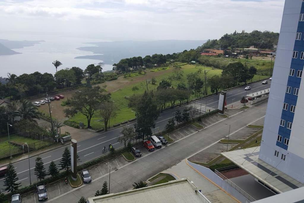 Wind Residences By Smco Tagaytay City Buitenkant foto